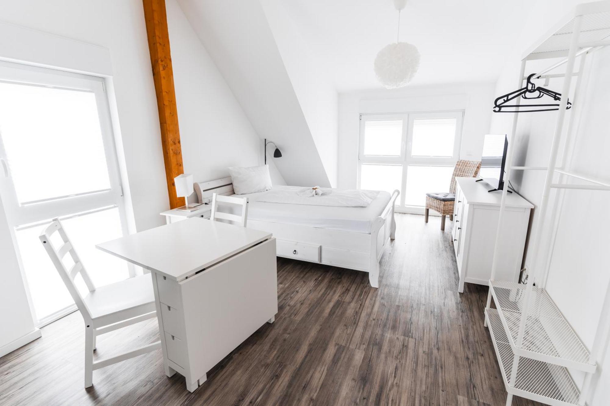 Hotel Apartments Restaurant Cala Luna Marburg Εξωτερικό φωτογραφία