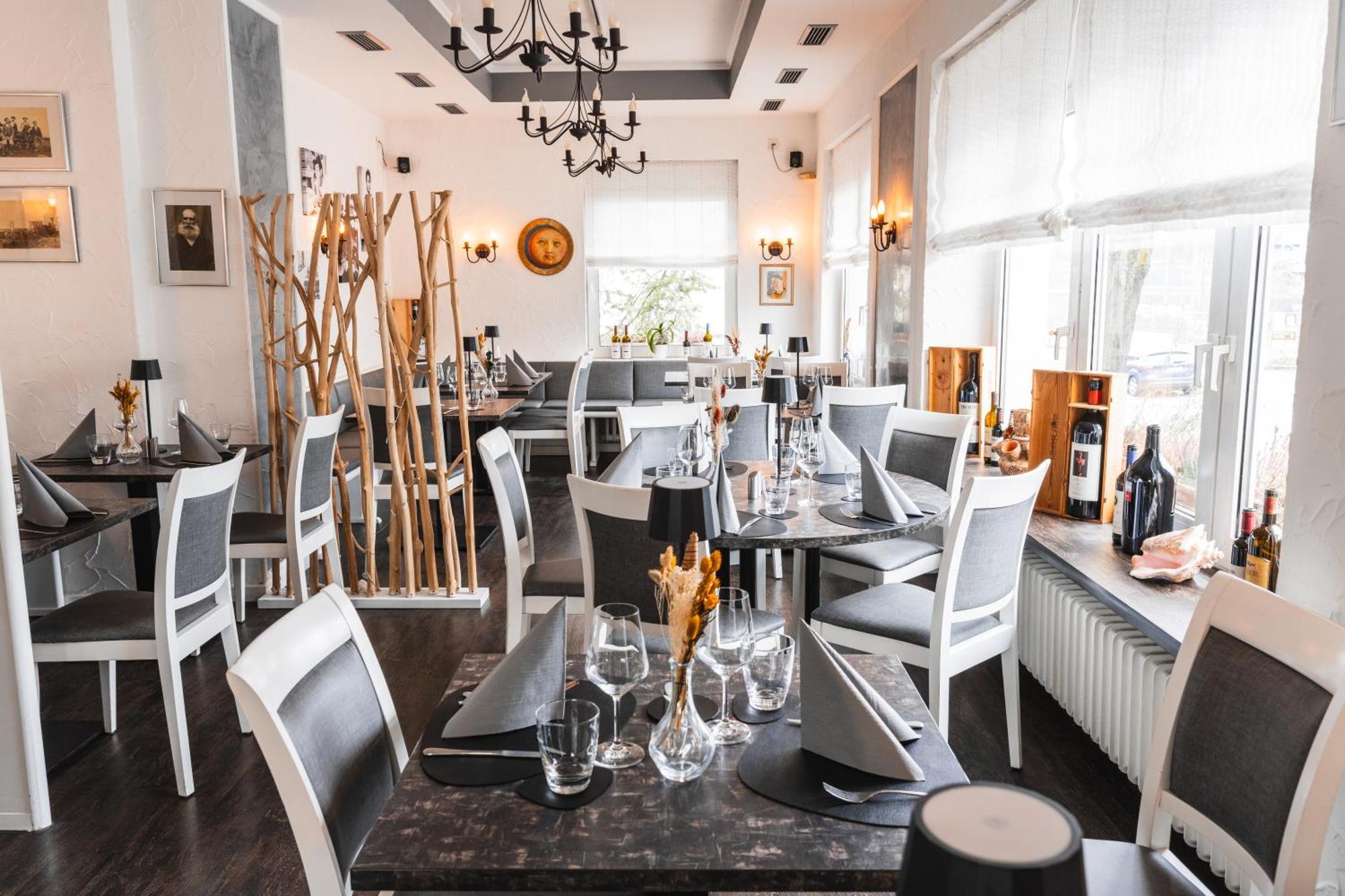 Hotel Apartments Restaurant Cala Luna Marburg Εξωτερικό φωτογραφία